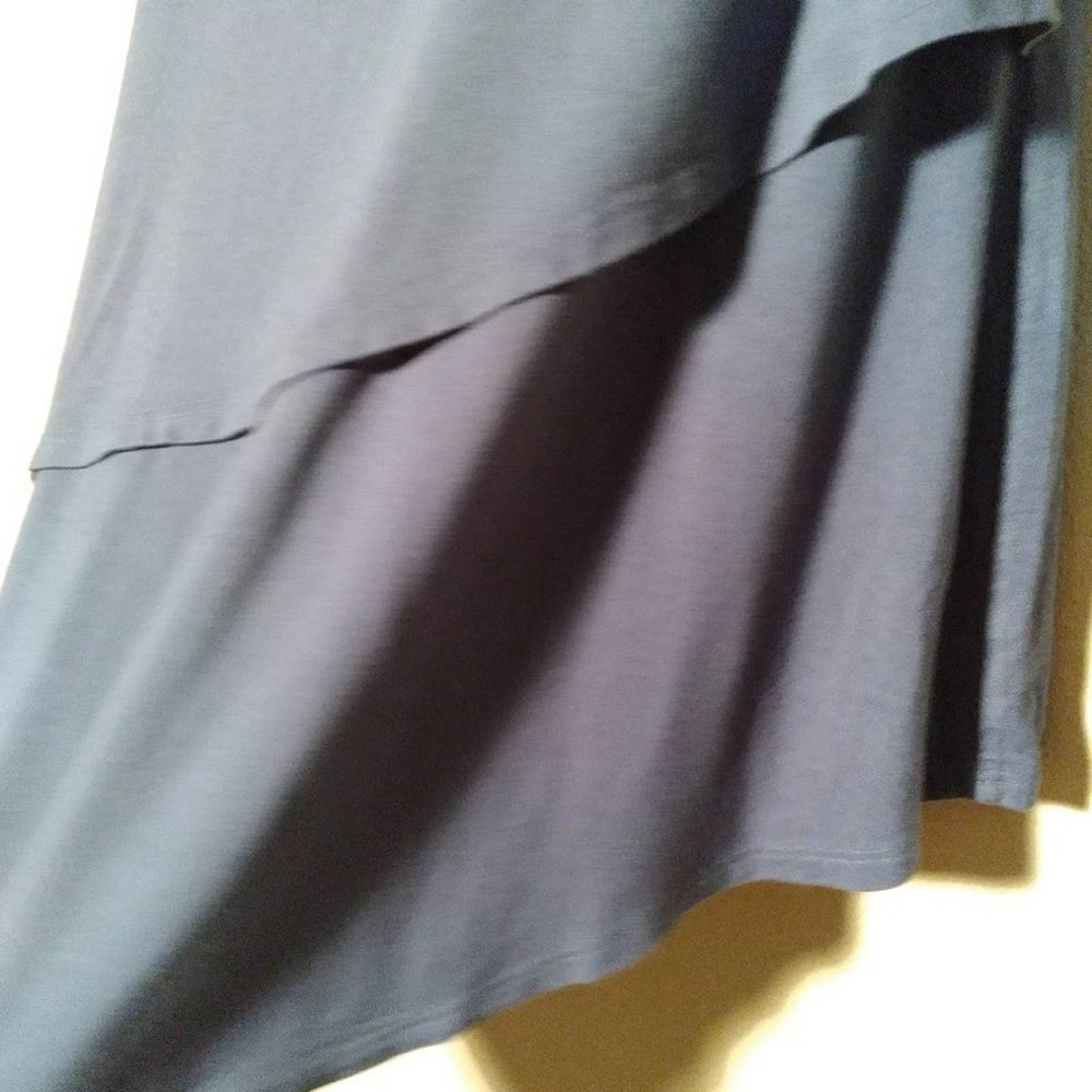Alfani Navy Blue Tiered Sleeveless Blouse Size Small - Picture 4 of 7